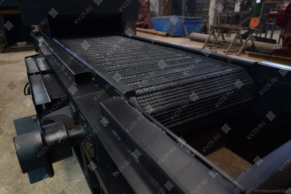 Топка котла КВм 2.5 с ленточной колосниковой решеткой прямого хода ТЛПХ